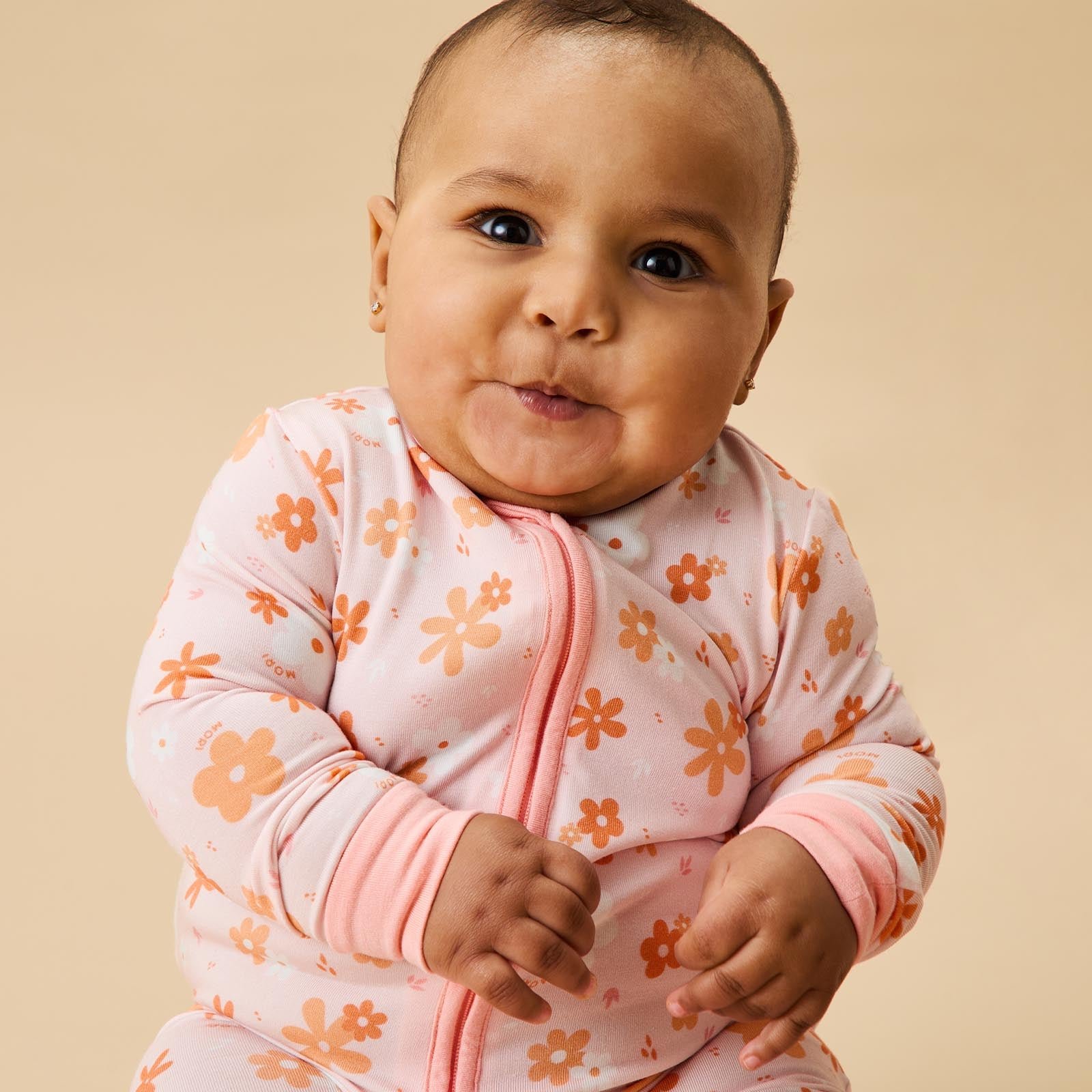 1_ZS010PI_Sunny_Blooms_Clever_Zip_Sleepsuit_7754.jpg